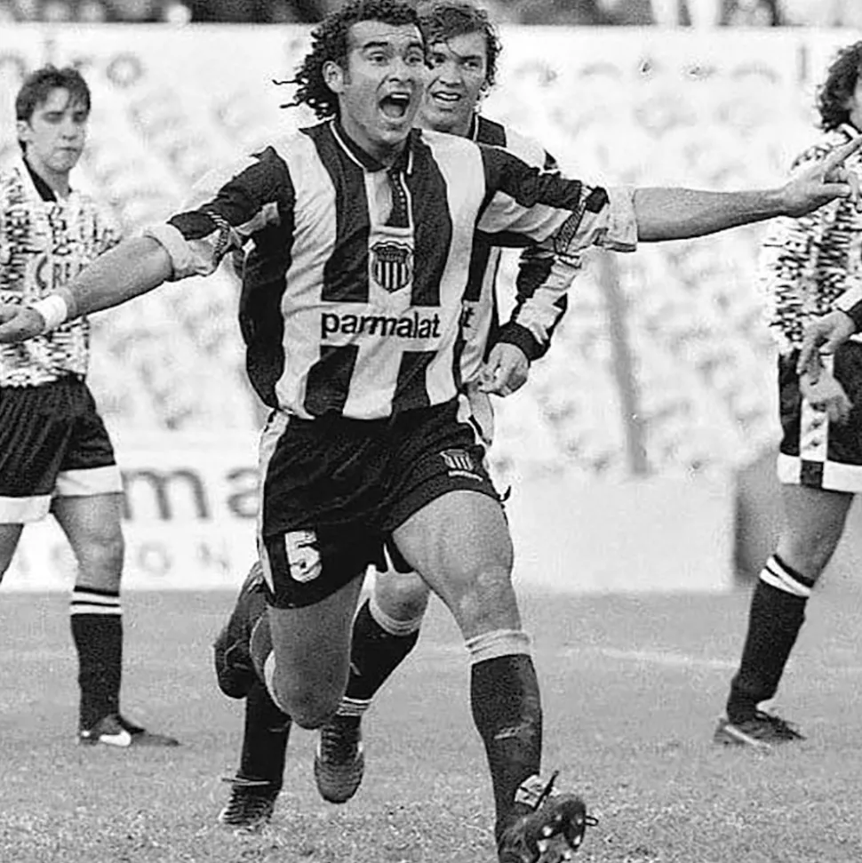 CA Peñarol 1997 Retro Voetbalshirt