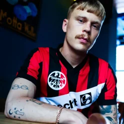 Eintracht Frankfurt 1990 - 91 Retro Voetbalshirt