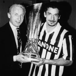 Juventus FC 1992 - 93 Coppa UEFA Retro Voetbalshirt