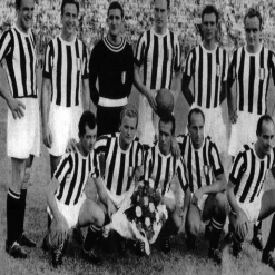 Juventus FC 1952 - 53 Retro Voetbalshirt
