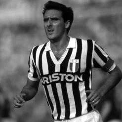 Juventus FC 1984 - 85 Retro Voetbalshirt